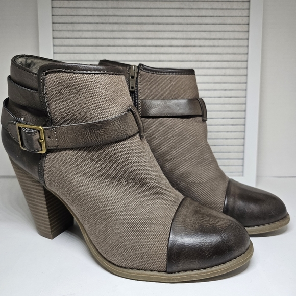 LC Lauren Conrad: High Heel Ankle Booties/Boots ❤️ - Picture 3 of 14